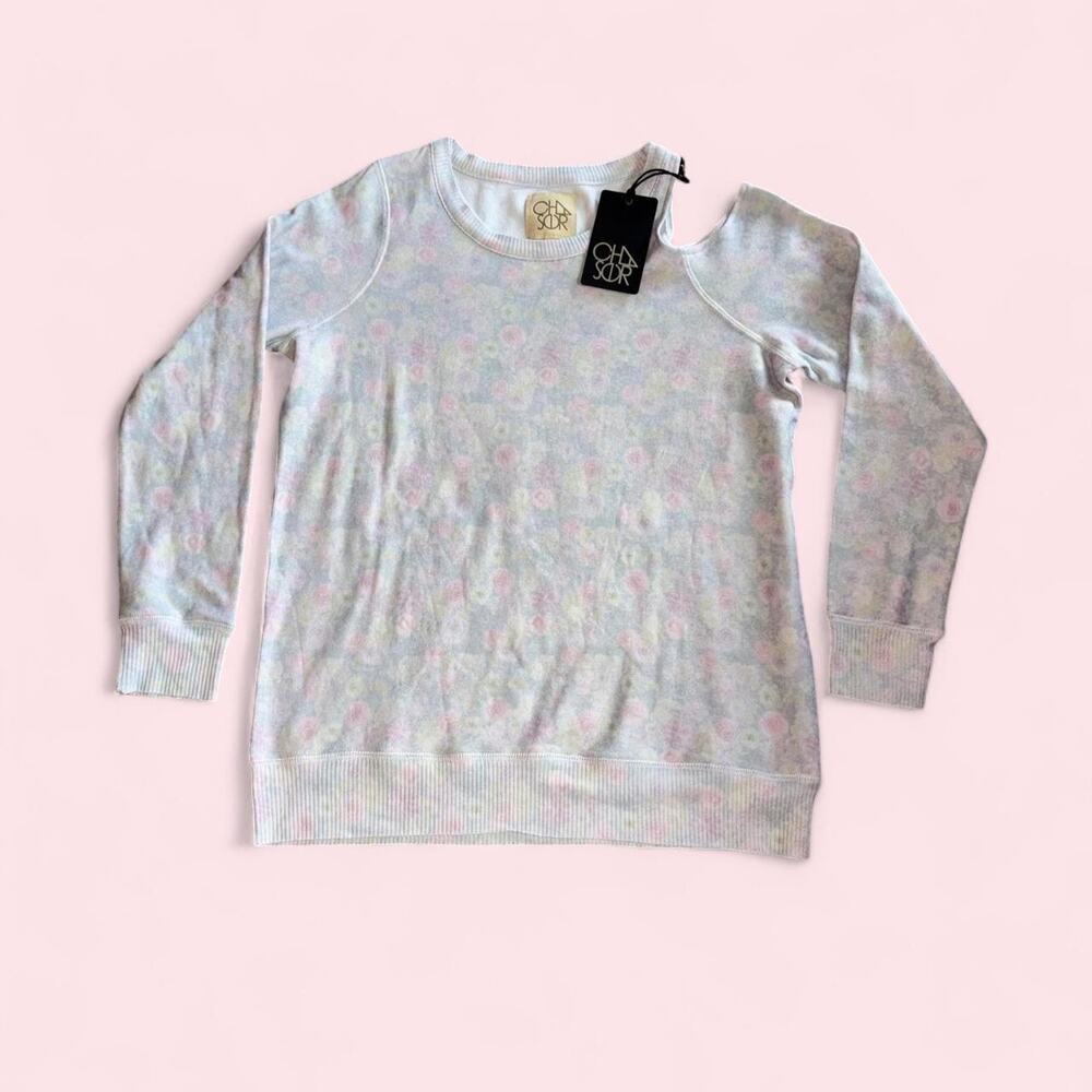 Nwt chaser size small sweatshirt
